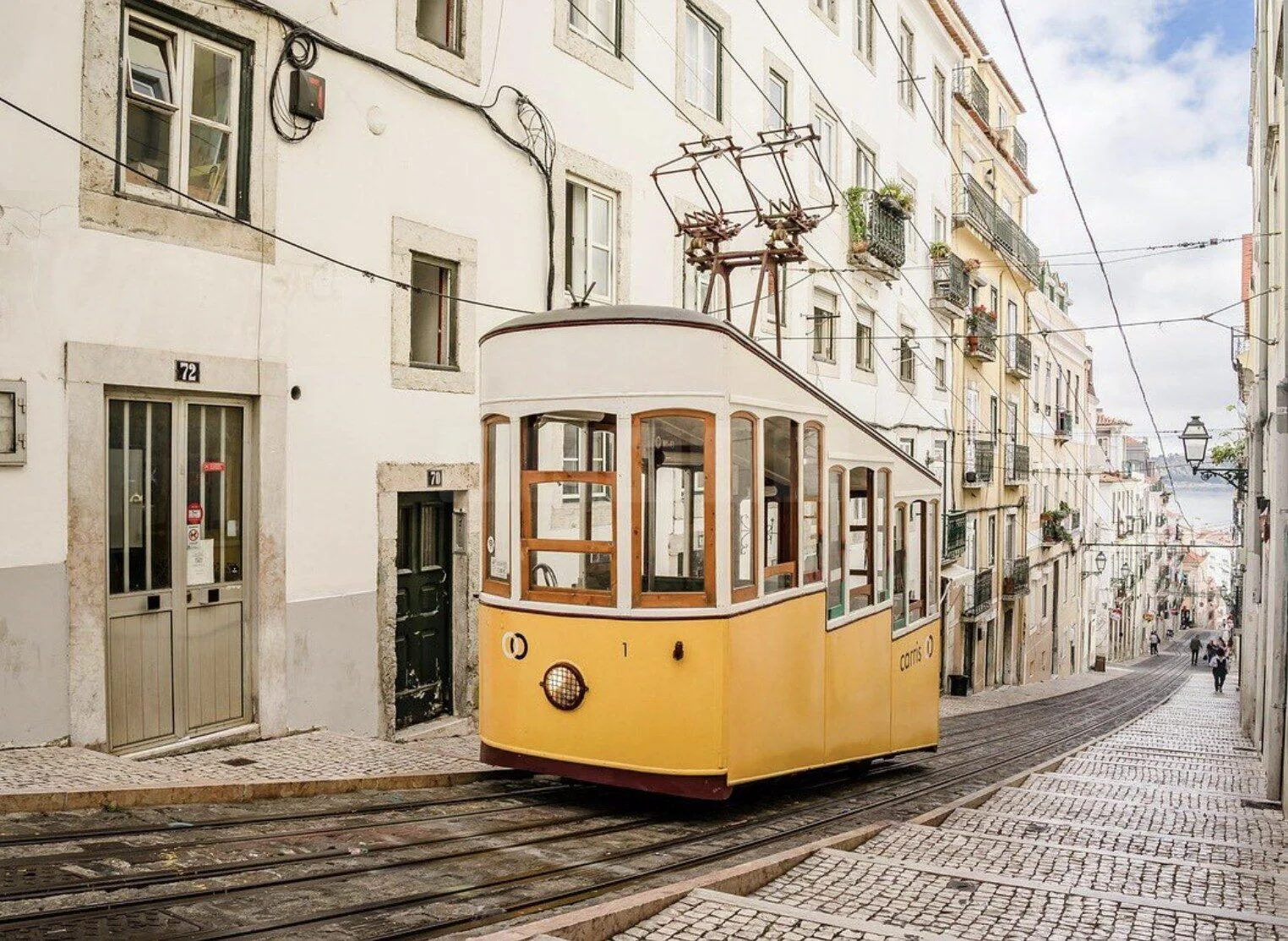 Lisbon Gloria Funicular Crash: At Least 15 Dead and 18 Injured After Historic Tram Derails