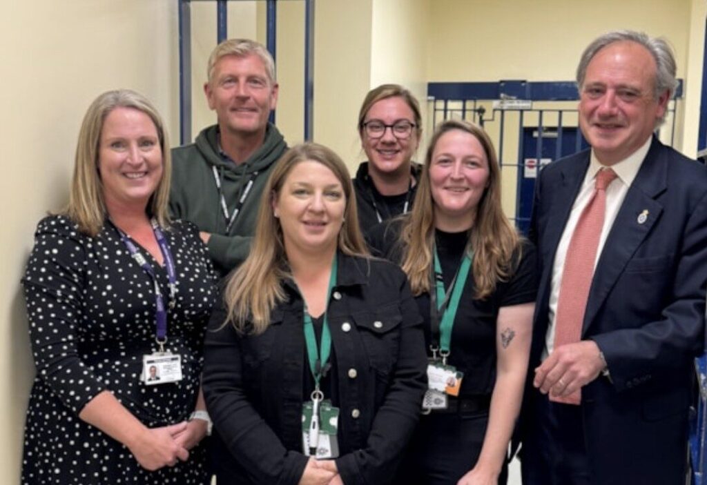 High Sheriff Joins Fight to Tackle Domestic Abuse in Swindon Custody – UKNIP