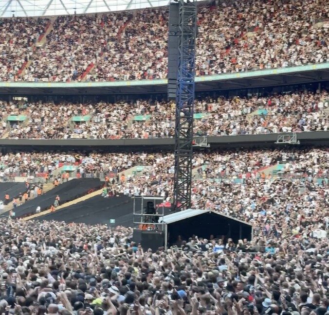 Desperate Fans Offered Entry Via Disabled Access – UKNIP