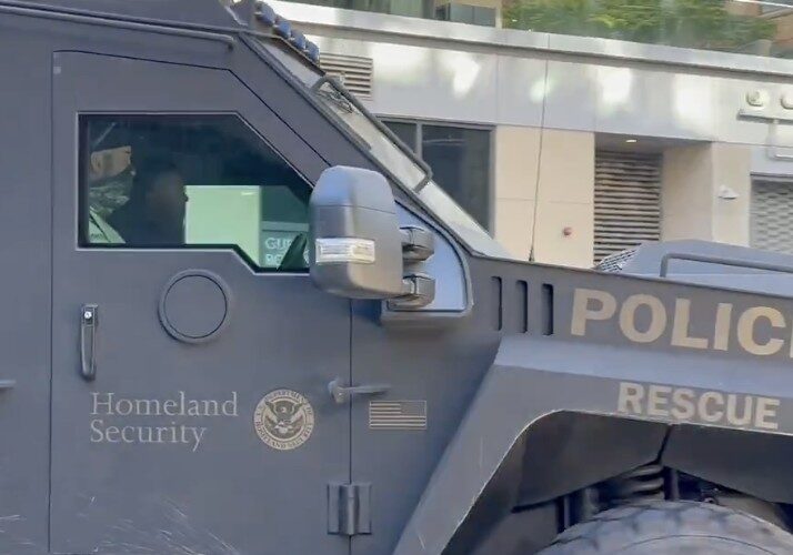 Armoured Vehicles Roll into Portland Amid Antifa Tensions – UKNIP