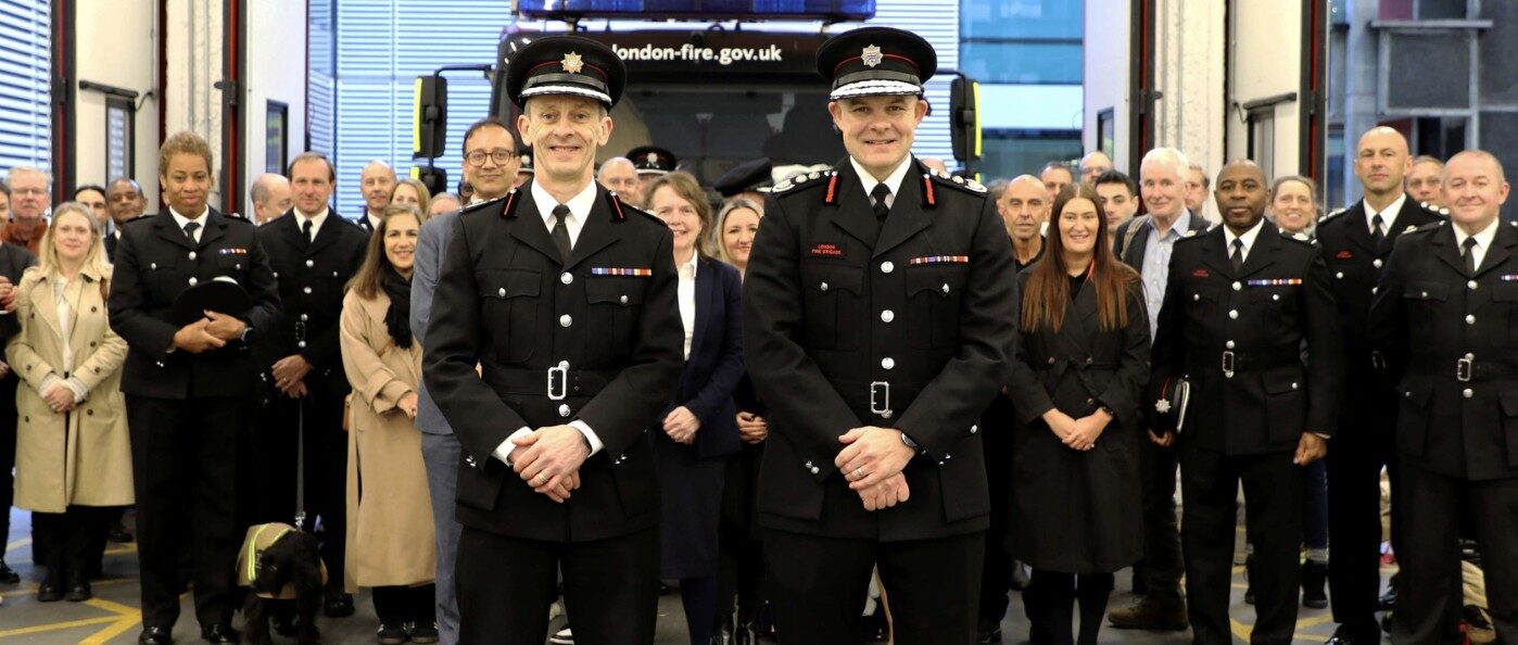 London Fire Brigade Honours Deputy Commissioner Charlie Pugsley After 30 Years – UKNIP