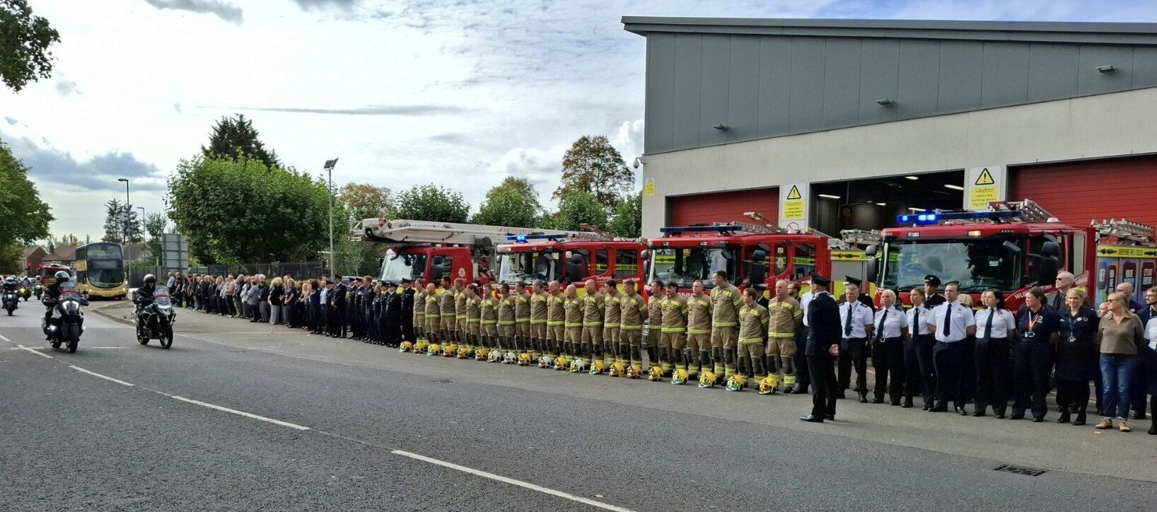 Fire Service Mourns Beloved Chief Gavin Tomlinson – UKNIP