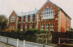 Man Makes Creepy Gestures to 11-Year-Old Girl in Newport – UKNIP