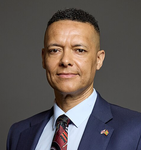 Labour in Turmoil: MP Offers Seat to Boost Andy Burnham’s Bid to Topple Starmer