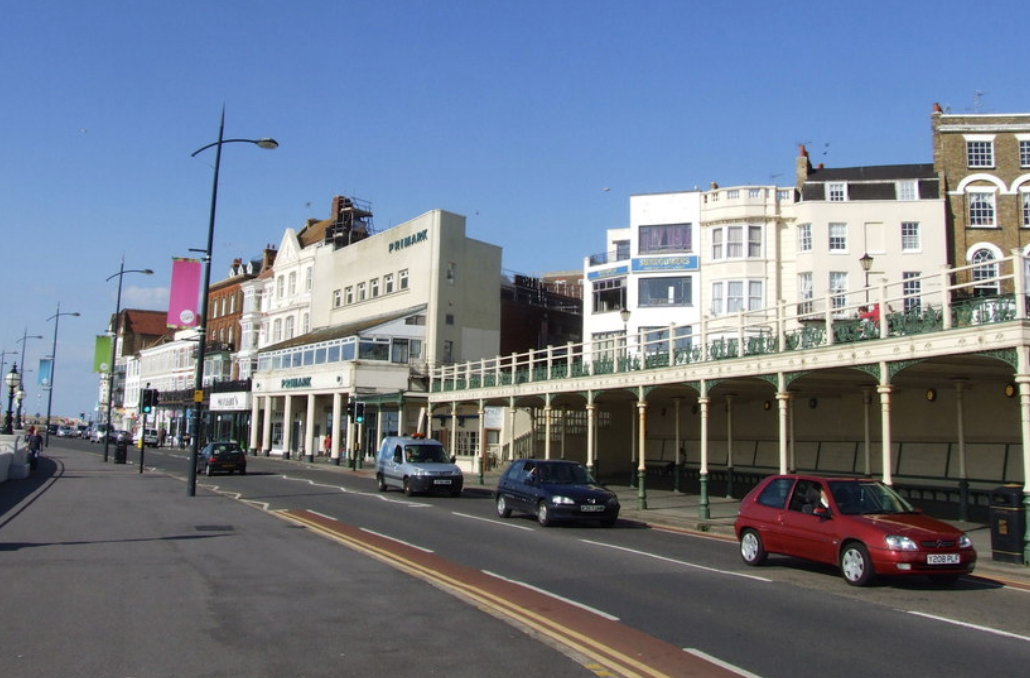 Chaos in Margate: Man on Rampage Kicks Cars and Assaults Locals