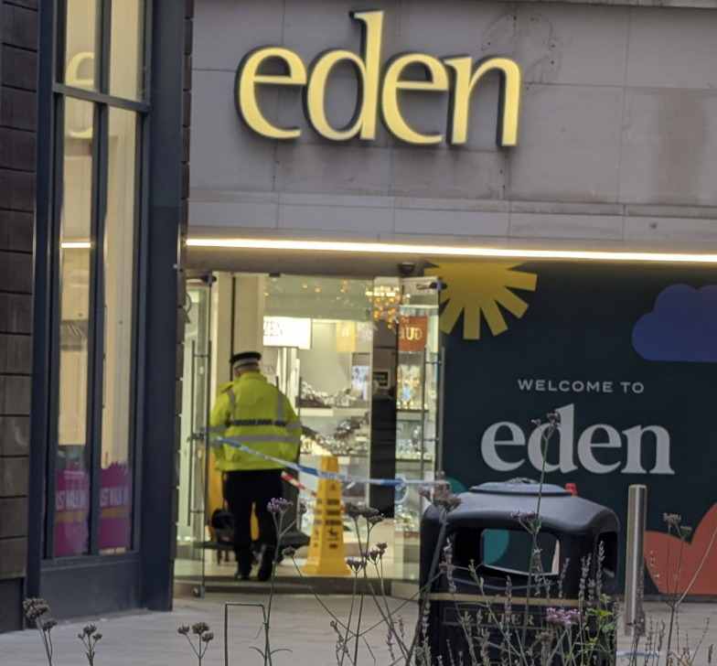 Man Stabbed in Eden Shopping Centre in High Wycombe