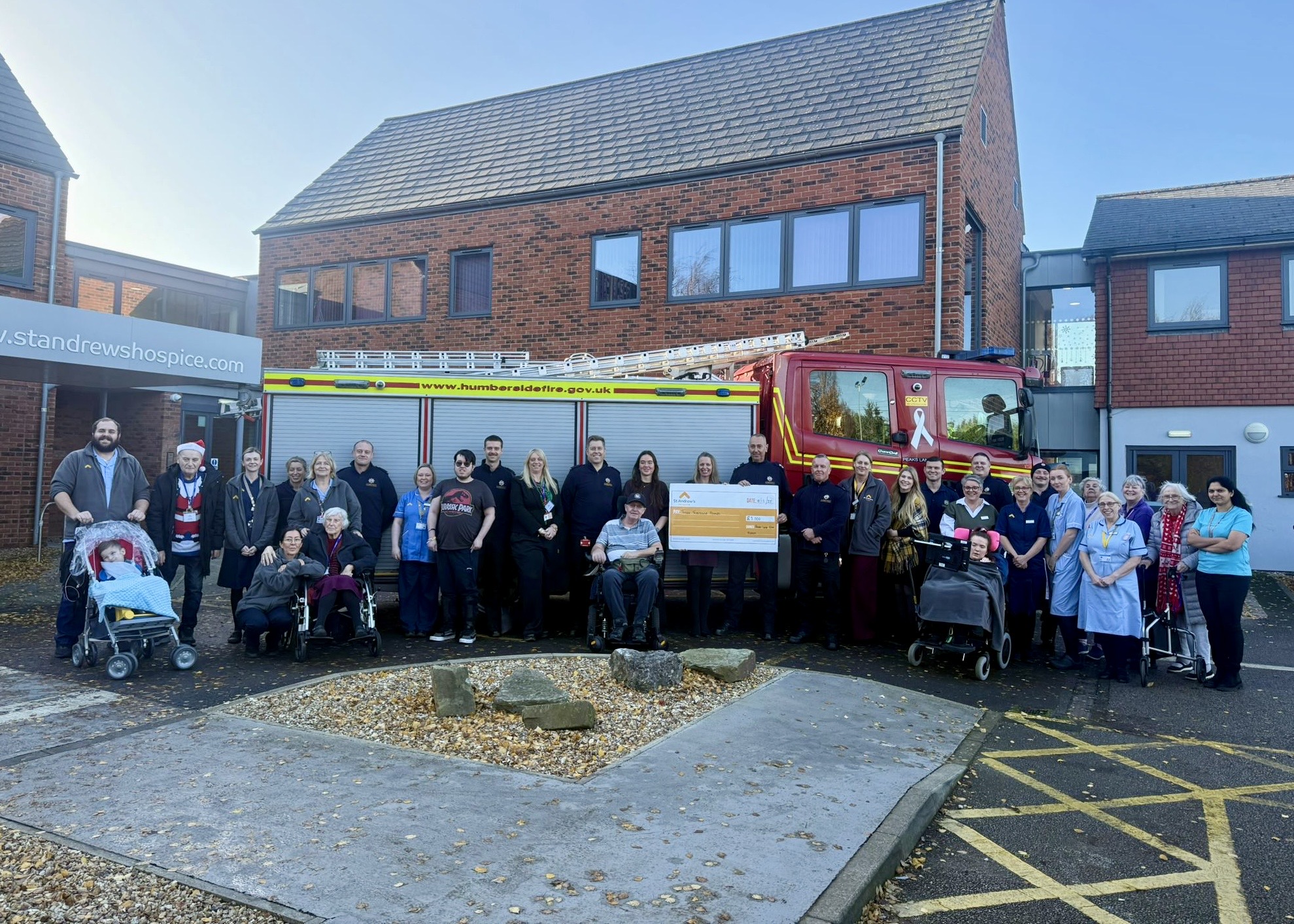 Grimsby’s Fireman’s Fete Smashes £3,000 for St Andrew’s Hospice