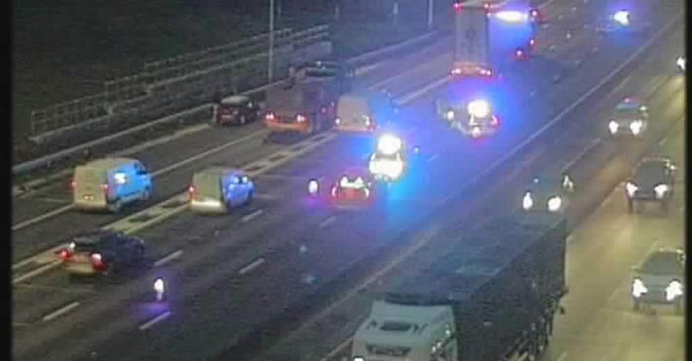M25 Chaos: Multi-Car Smash Sparks 8-Mile Traffic Jam