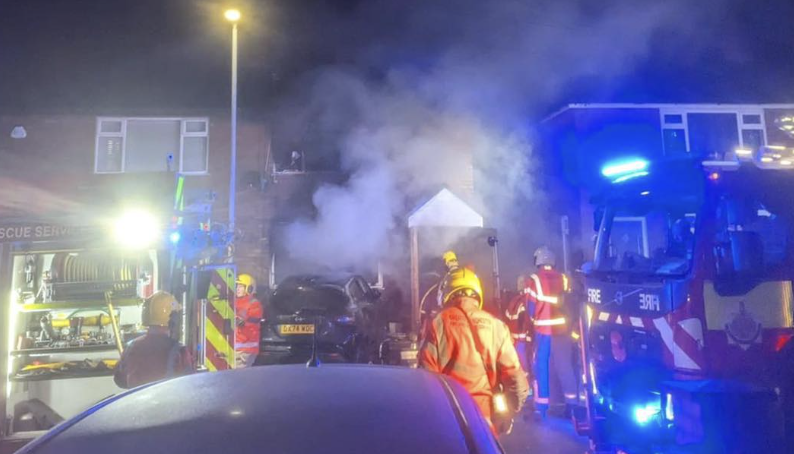 Neighbours Turn Heroes in Dramatic Leigh House Fire Rescue - UK News in ...