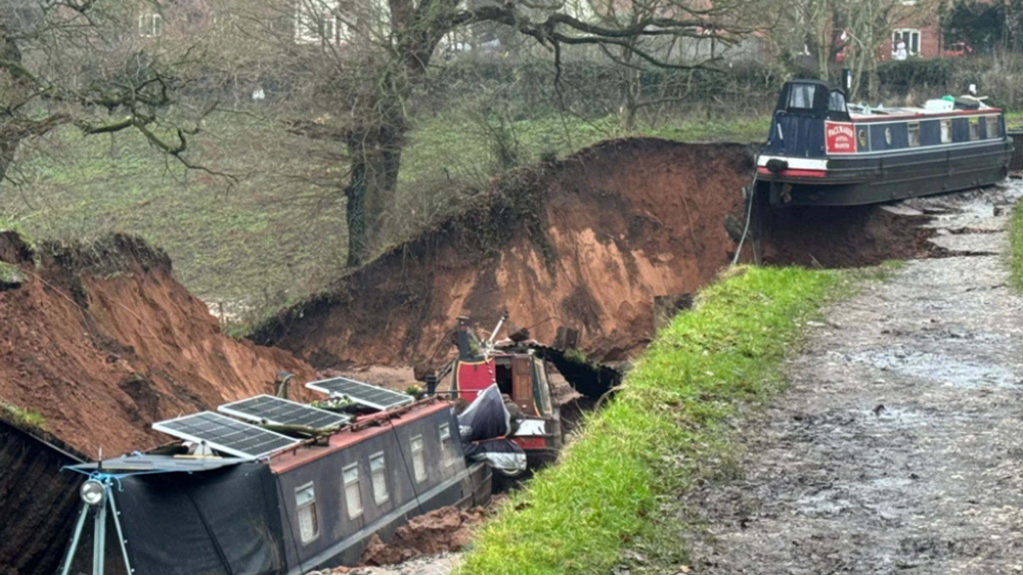 Sinkhole Strands Boats and Sparks Major Incident in Shropshire