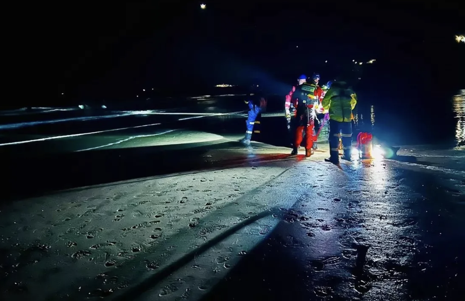 Urgent Sea Search Launched at Cornwall’s Popular Newquay Beach
