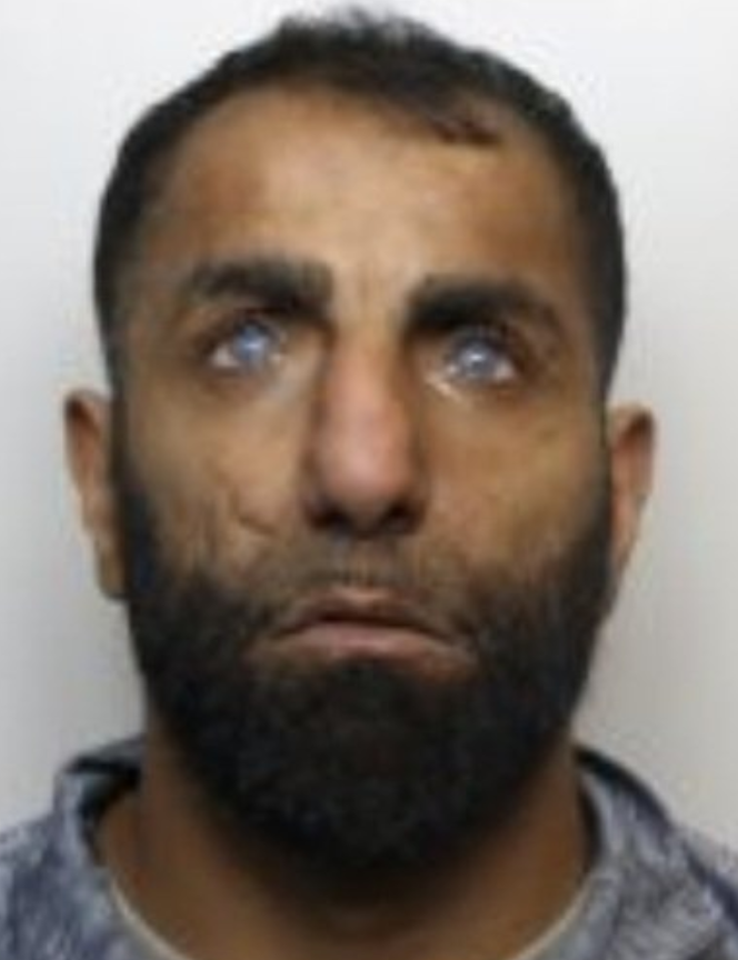 Batley thug caged for six years after vicious attacks on woman and Good Samaritan