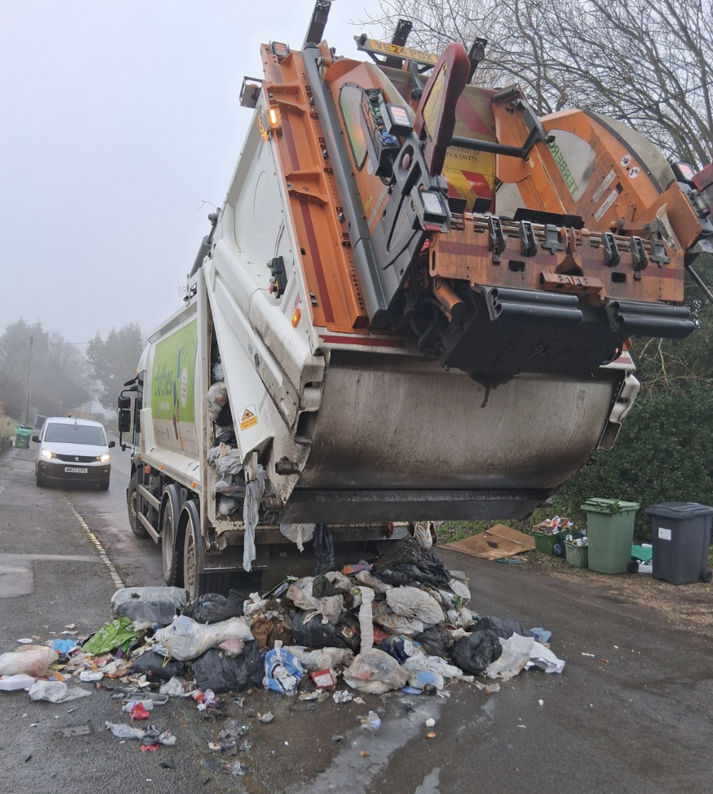 Bin Lorry Blaze Sparks Alarm in Leckhampstead