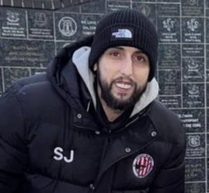 Tragic Christmas Eve Crash Claims Life of Football Coach Stephen Jones