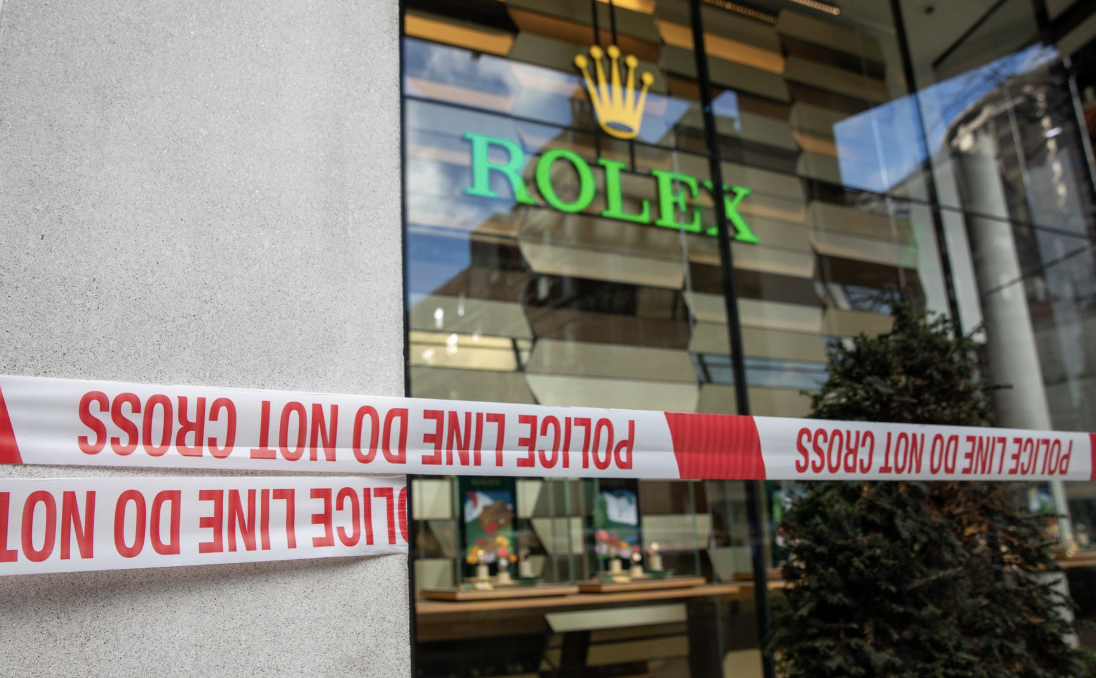 Three Nabbed Over Armed Robbery in Knightsbridge