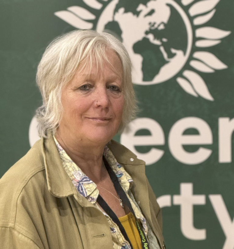 Crowborough: Green Councillor Under Fire for Valentine’s Cards to Male Asylum Seekers image