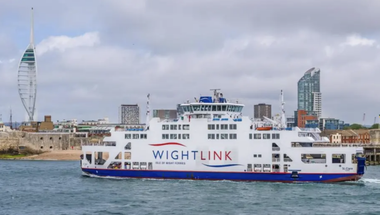 Ferry Crash Strands Hundreds at Portsmouth Dock – Isle of Wight Services Grounded image