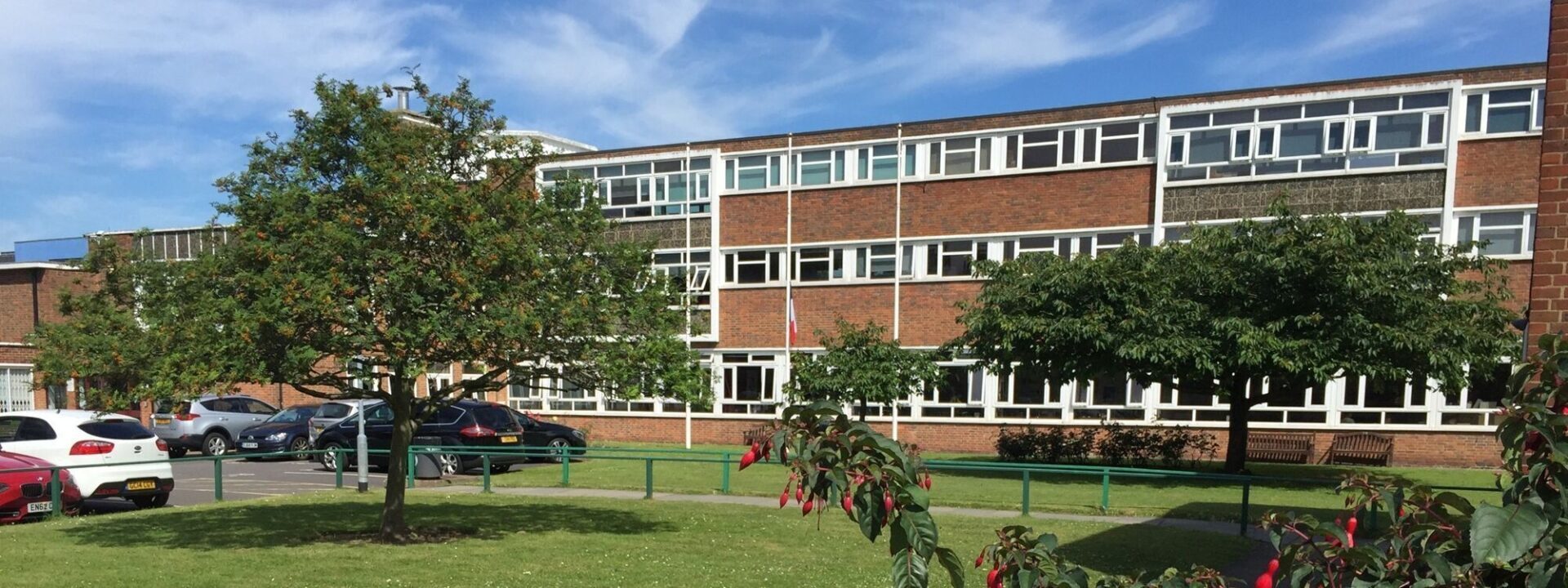 Sidcup School Lockdown Sparks Police Probe After Man Hospitalised ? UKNIP