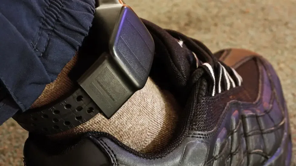 Sussex Launches UK?s First GPS Ankle Tags for Serial Shoplifters ? UKNIP