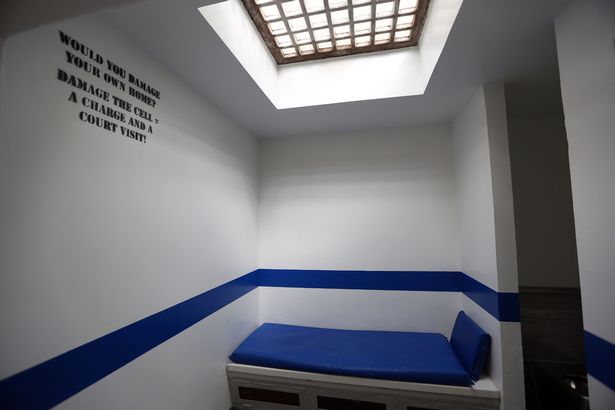 Investigation Launched Following Death in Police Custody in Leeds