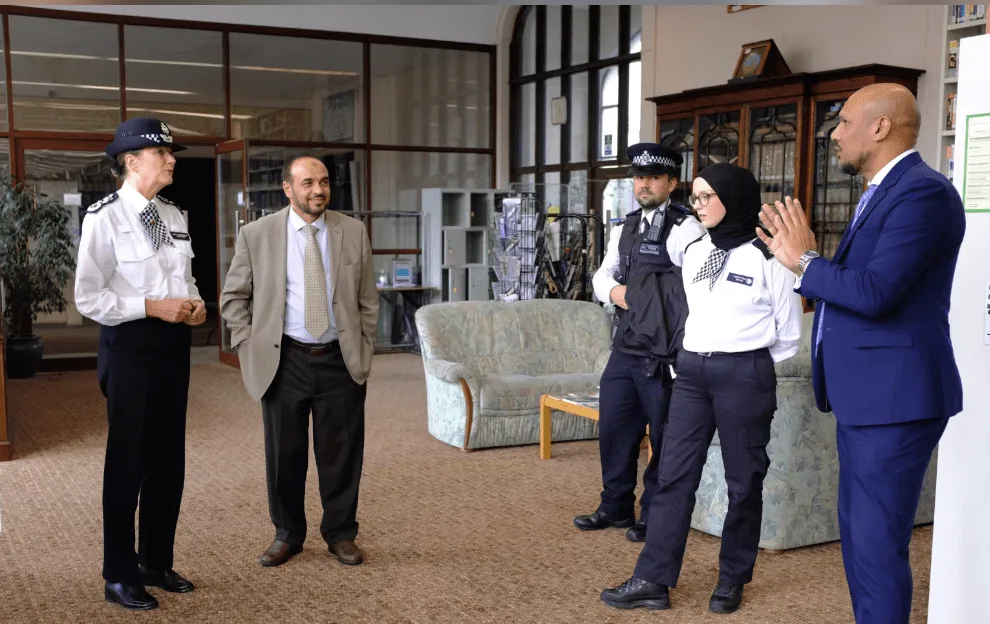 Deputy Commissioner Dame Lynne Owens Has Visited The London Central Mosque In Regent's Park As Part Of The Met's Ongoing Efforts To Engage With And Reassure Those Communities Most Impacted By The Ongoing Conflict In Israel And Gaza
