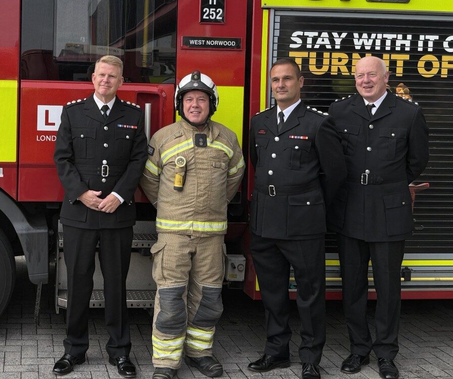 Firefighter Stuart Mackie Bows Out After 30 Years of Service – UKNIP