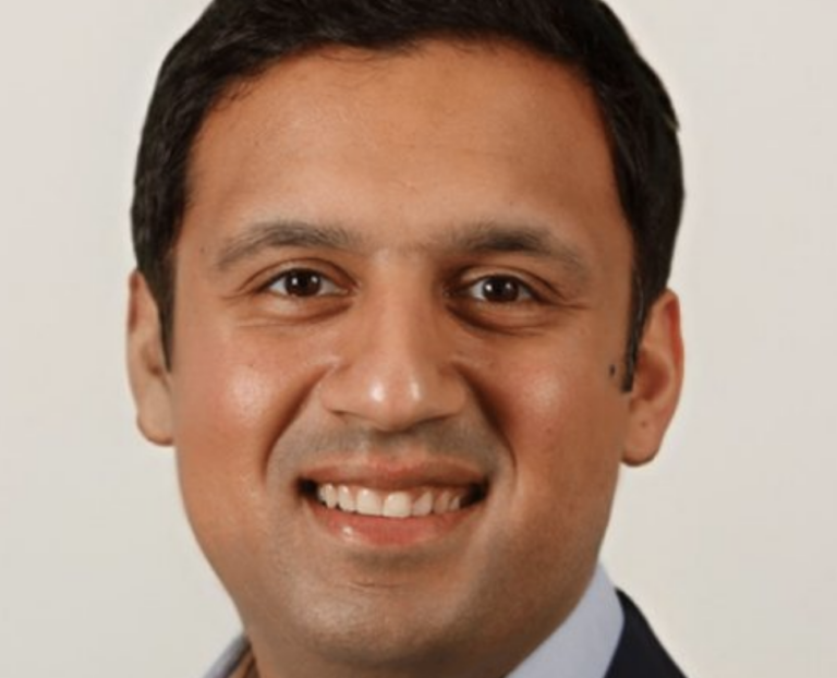 Scottish Labour Chief Slams Dad over Tribute to Dead Iranian Leader image