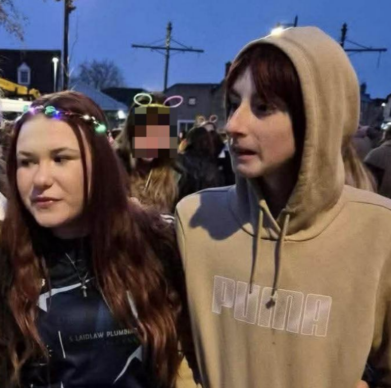 Police Launch desperate hunt for missing teens Courtney and Leon image