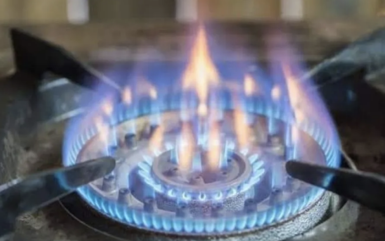 Britain on Brink of Energy Crisis with Gas Reserves at Record Low image