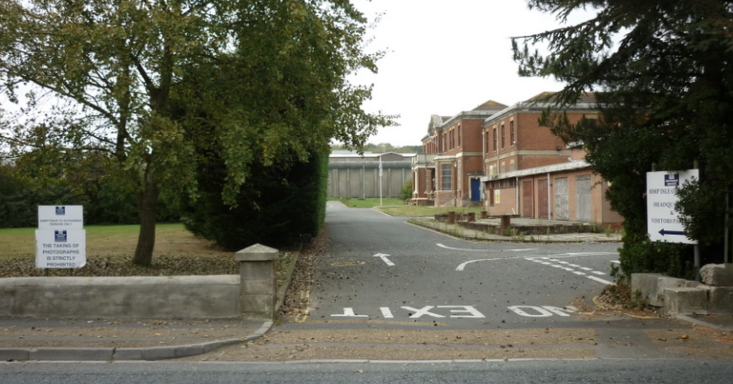 Life Term Lifer Punches Officer to Escape Drug Fuelled Isle of Wight Wing