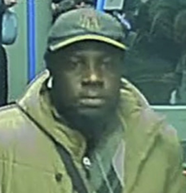 Pervert Sparks Panic on Thameslink Train to Luton