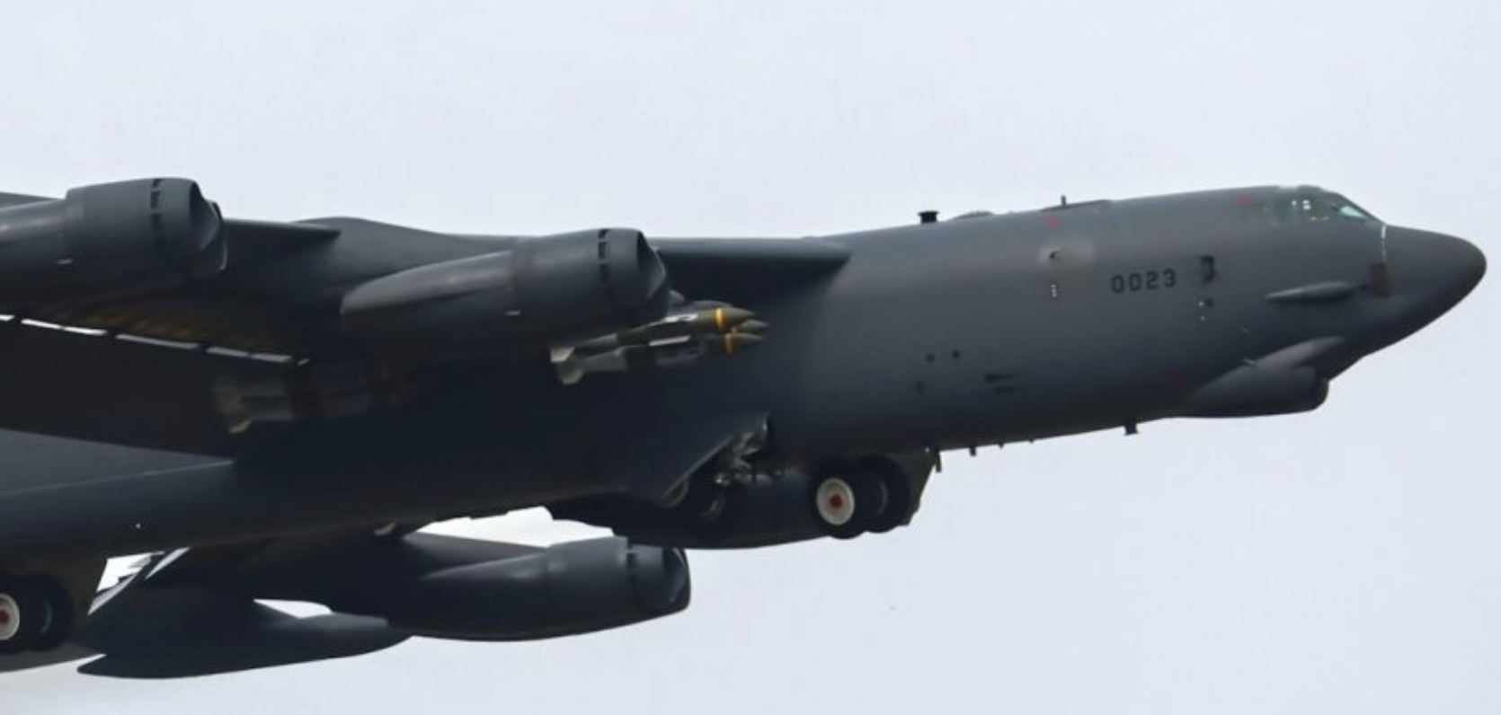 Police threaten RAF Fairford plane spotters with terrorism laws