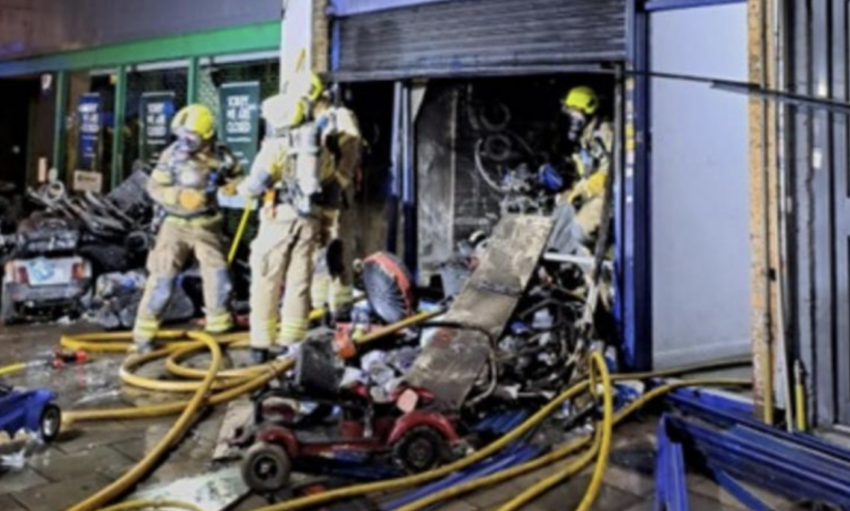 Child rescued by firefighters after blaze rips through Bermondsey shop