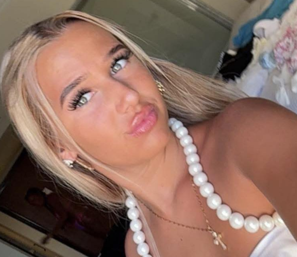 Murder Probe Launched After 16-Year-Old Girl Dies in Leeds