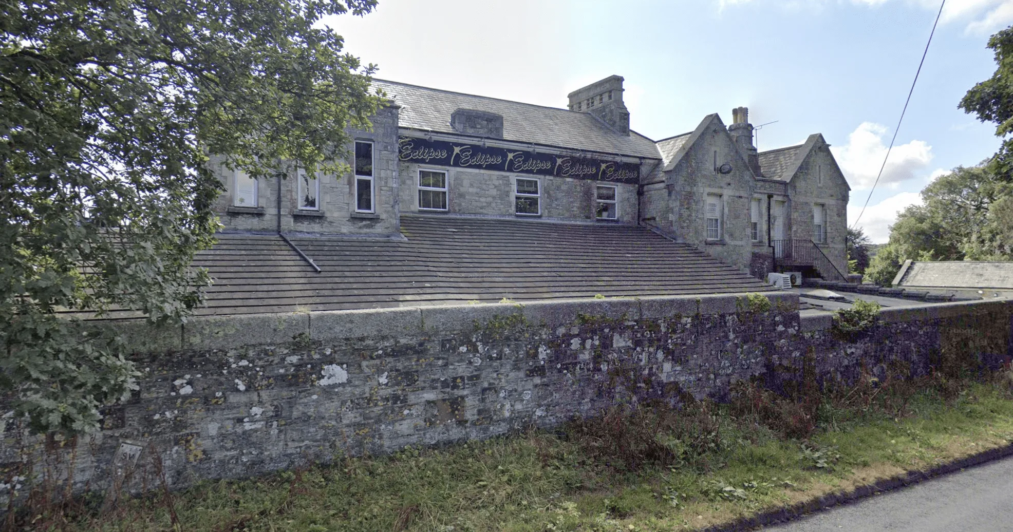 Man in 30s Fatally Stabbed Outside Bodmin’s Eclipse Nightclub – Seven Others Injured