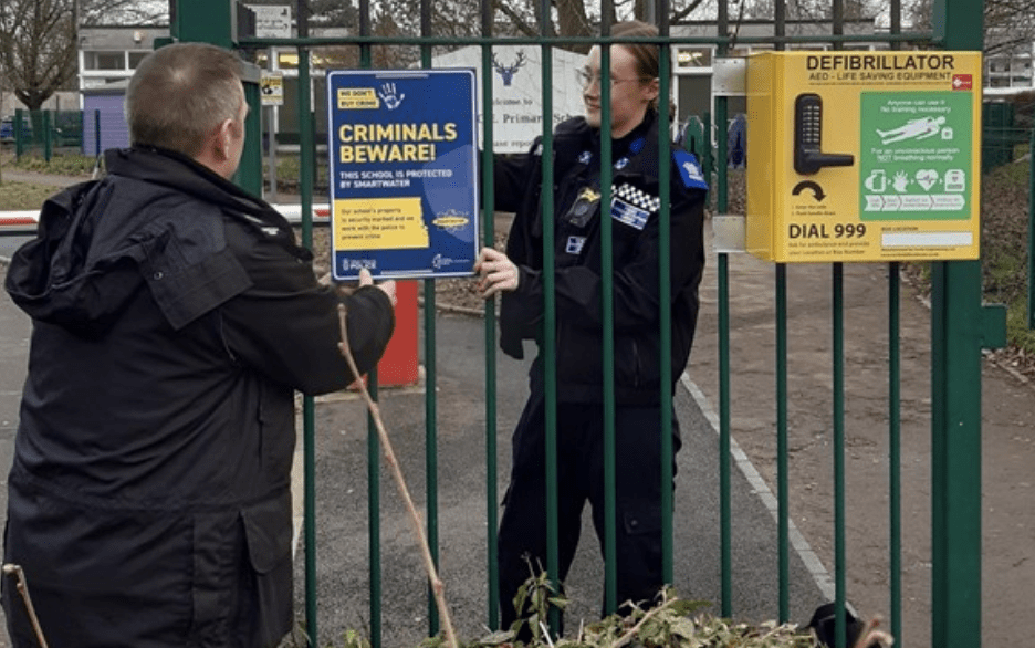 Officers From Across The Force Distributed Christmas Cards To All Schools, Offering Free Smartwater Kits To Keep Students Safe From Intruders