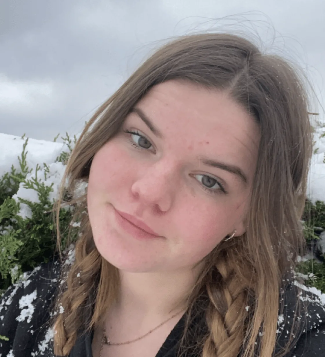 Tragic A21 Crash Kills 18-Year-Old Sophie Ford – Family Pays Heartbreaking Tribute