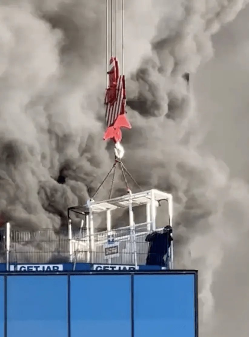Massive Blaze Near Reading Station Sparks Major Emergency – Roads Closed, Air Ambulance Deployed