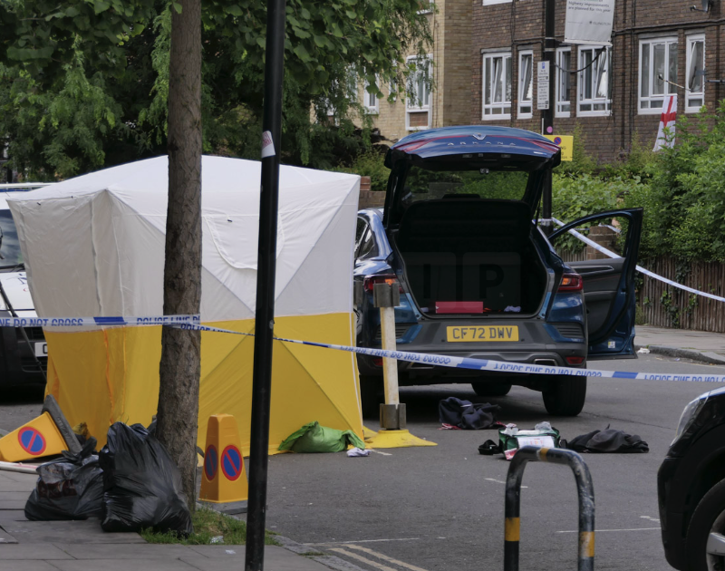 Detectives have launched a murder investigation following a stabbing in Finsbury Park