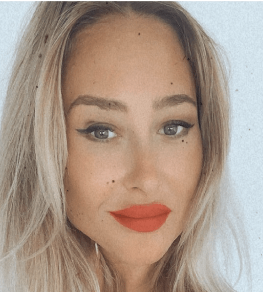 First Picture of Joanna Derkacz as Tributes Flow as Waterlooville  Murder Investigation Continues