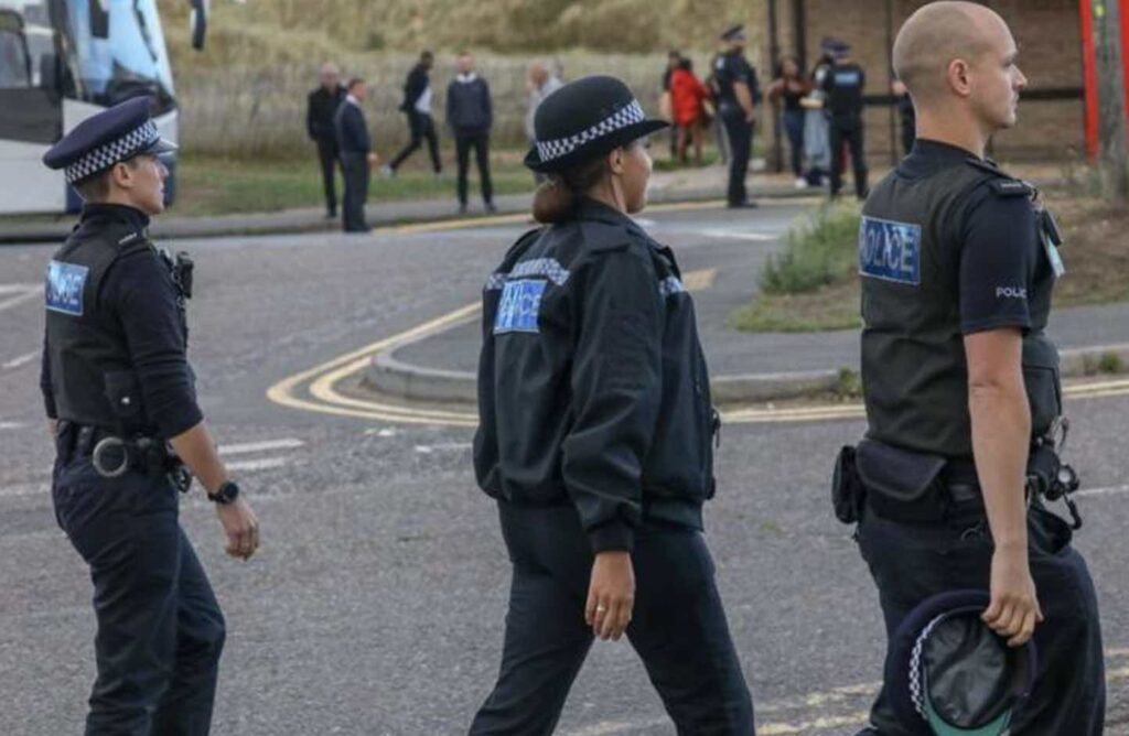 A Dispersal Order Is Being Enforced In Greenhithe To Target Groups Of People Who Have Been Engaging In Anti-social Behaviour In And Around A Lake.