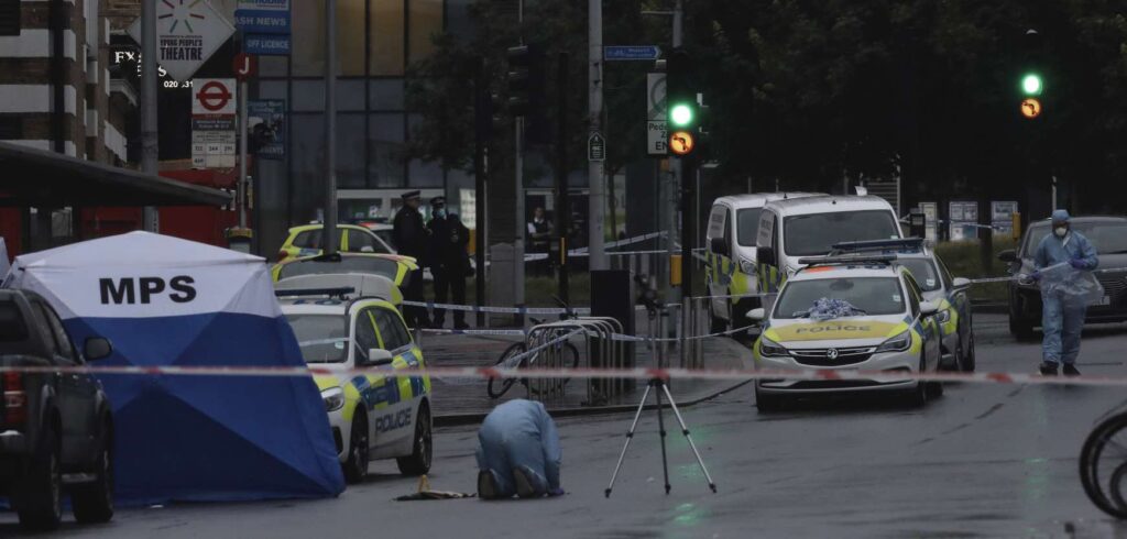 15 Year Old Schoolboy Arrested For Murder Of 15 Year Old Teenager In Woolwich As Police Launch Murder Probe