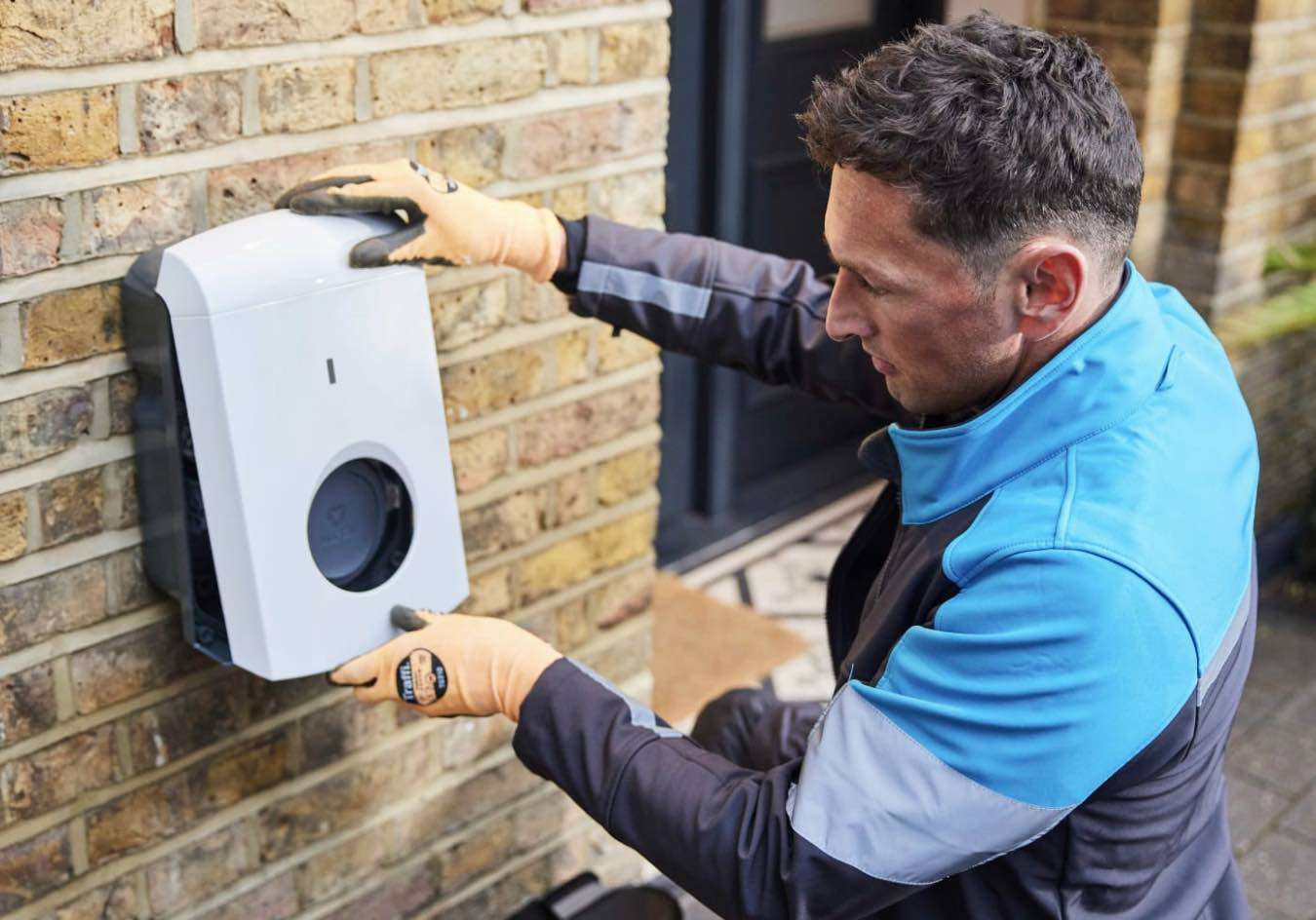 The Rac And British Gas Have Joined Forces To Make It Easier And More Affordable For Drivers To Make The Switch To An Electric Car