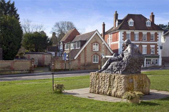 Detectives Are Appealing For Witnesses And Dashcam Footage  After Man Was Attacked In Westerham