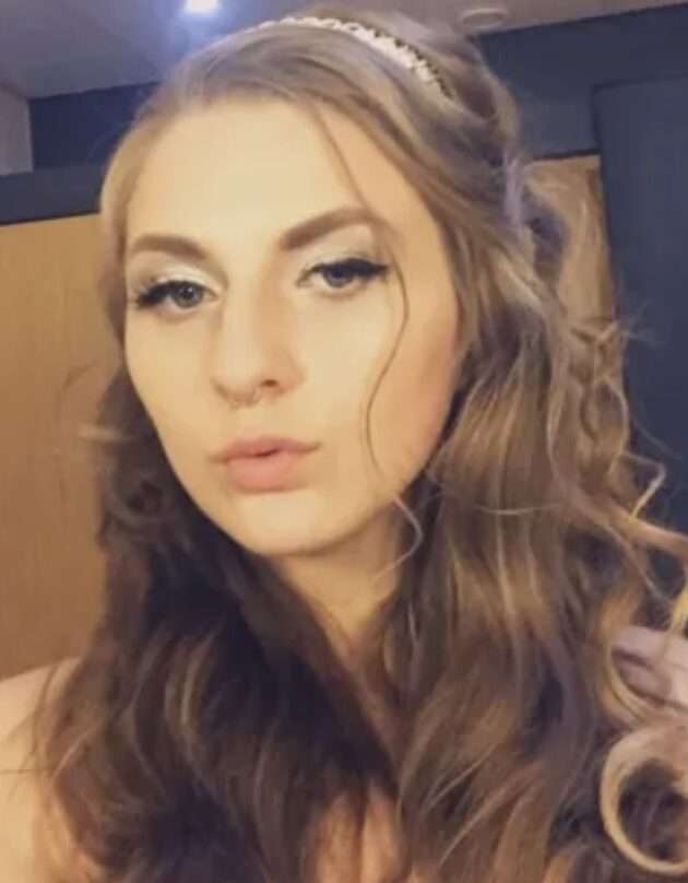 Tributes Have Been Paid To A Young Mother Who Died In A Head-on Crash In Hampshire