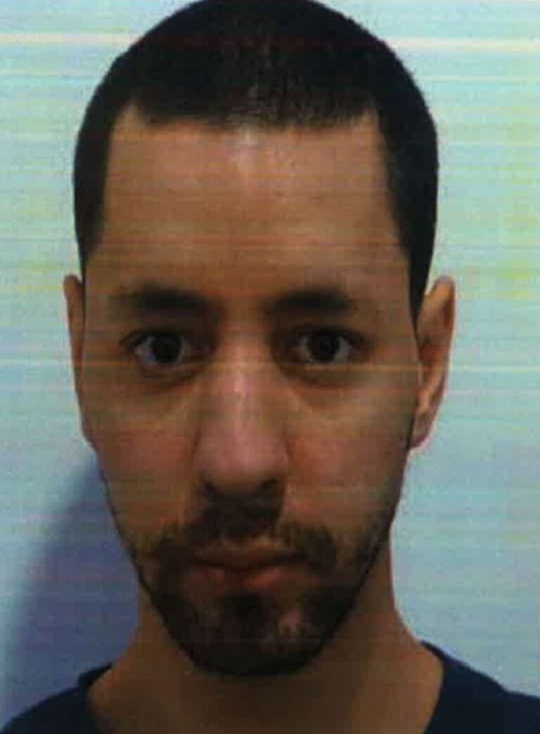 Police Advise Wanted Man From Ealing Adam Hammoudan Should Not Approach Him He Maybe In Hiding In Cambridge Or Kent