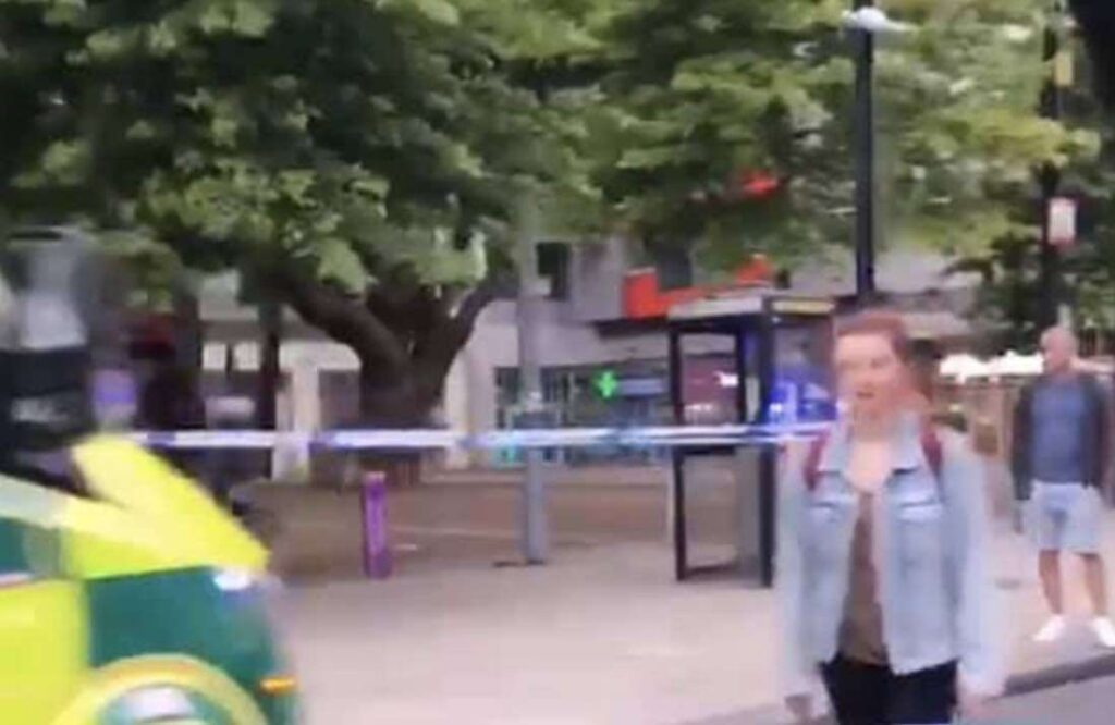 Armed Police Find Teenager With Arm Injury At  Canning Town Market Incident