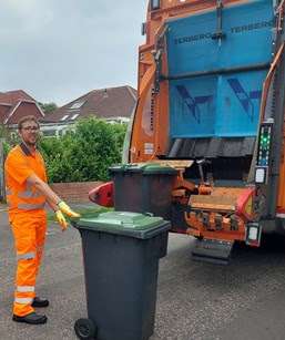 Leader Of Havant Council  Finds Out What It Takes To Be A Bin Man