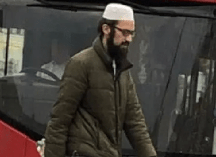 Police  Are Appealing For Help To Identify A Man Following An Unprovoked Assault In Hackney