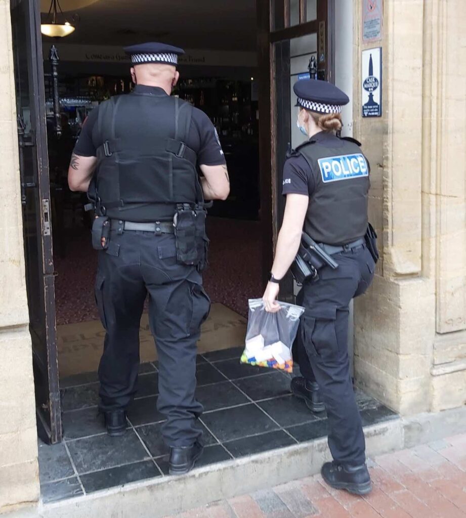 Pubs And Bars In Tonbridge Are Being Visited By Police As Part An Initiative Aimed At Promoting Women’s Safety